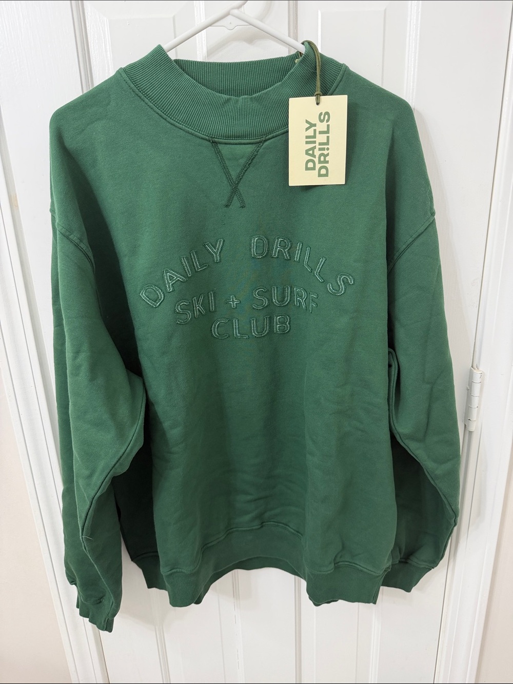 Daily Drills Forest Green Crewneck Sweatshirt NWT